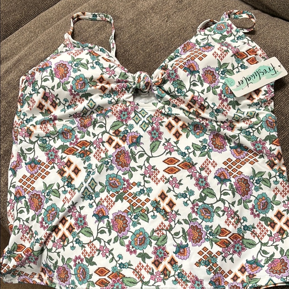 Kohl's White and Green One Piece Swimwear